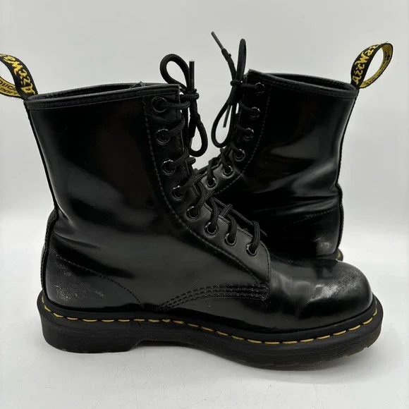 Dr. Martens 1460 Women's US 8 Black Patent Leather 8-Eye Lace-Up Combat Boots - Picture 10 of 16